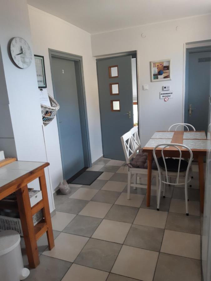 Nóra Apartman Gyula Exterior foto